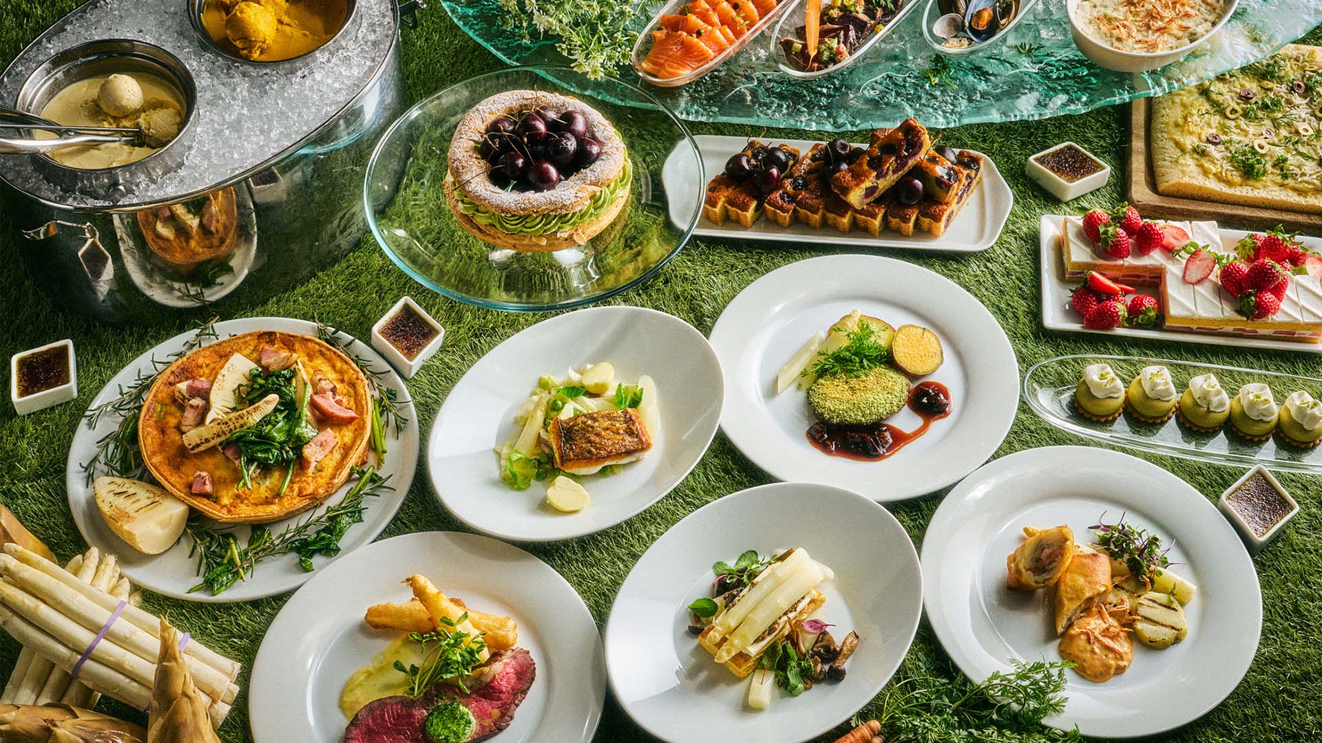 選べるメインと約20種の前菜＆デザートをお好きなだけ 春のセミビュッフェディナー