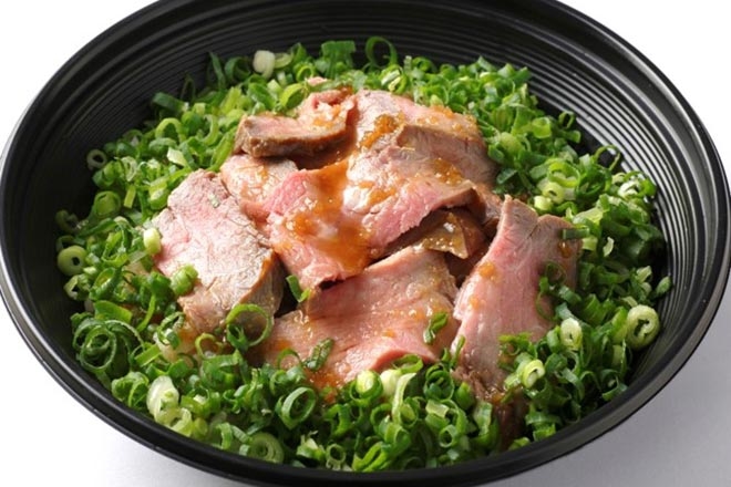 切り落としローストビーフ丼 西洋銀座
