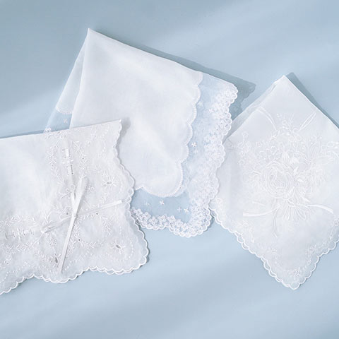 [For bridal handkerchiefs] Delicate and elegant cotton silk lace handkerchiefs