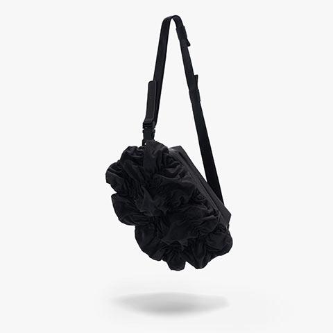 cote&ciel（コートエシエル） ［母の日ギフト］柔らかなギャザーが魅せる、多機能バッグ「NEVA」