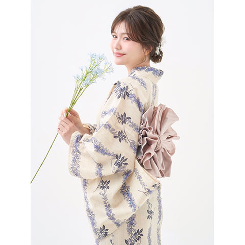 浴衣着付け、ヘアメイク 予約受付中！