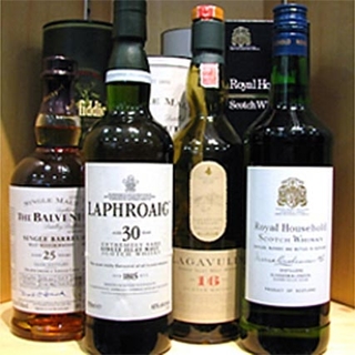 Barubeni（25年）Laphroaig（30年）Ragaburin王室