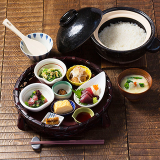 おはしの籠盛りおばんざい御膳 ￥1,809（税込￥1,990）