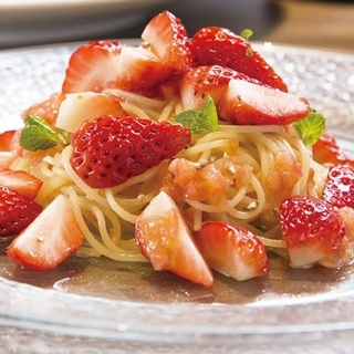 Misaki's strawberry cold pasta